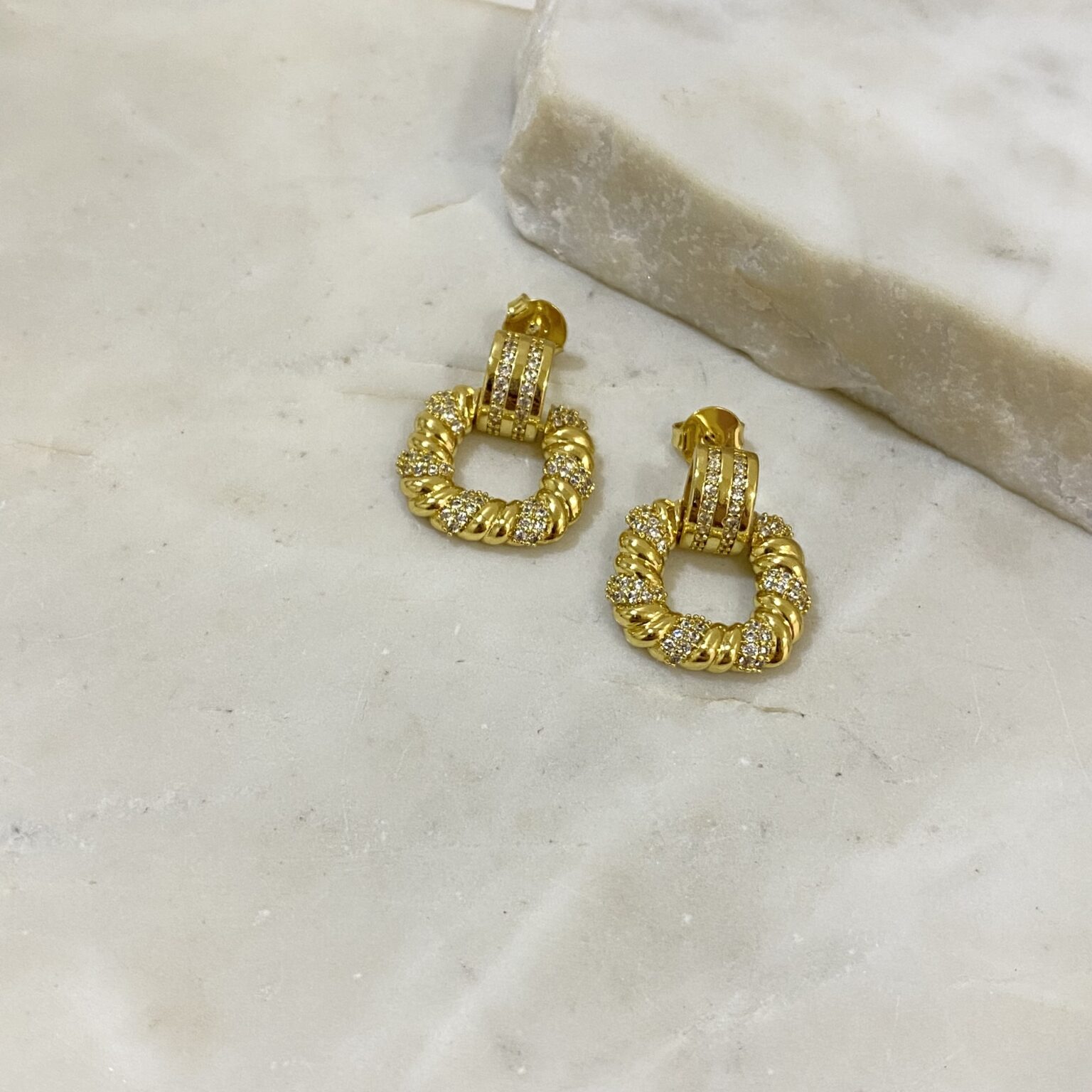 Aro torcido tachonado M