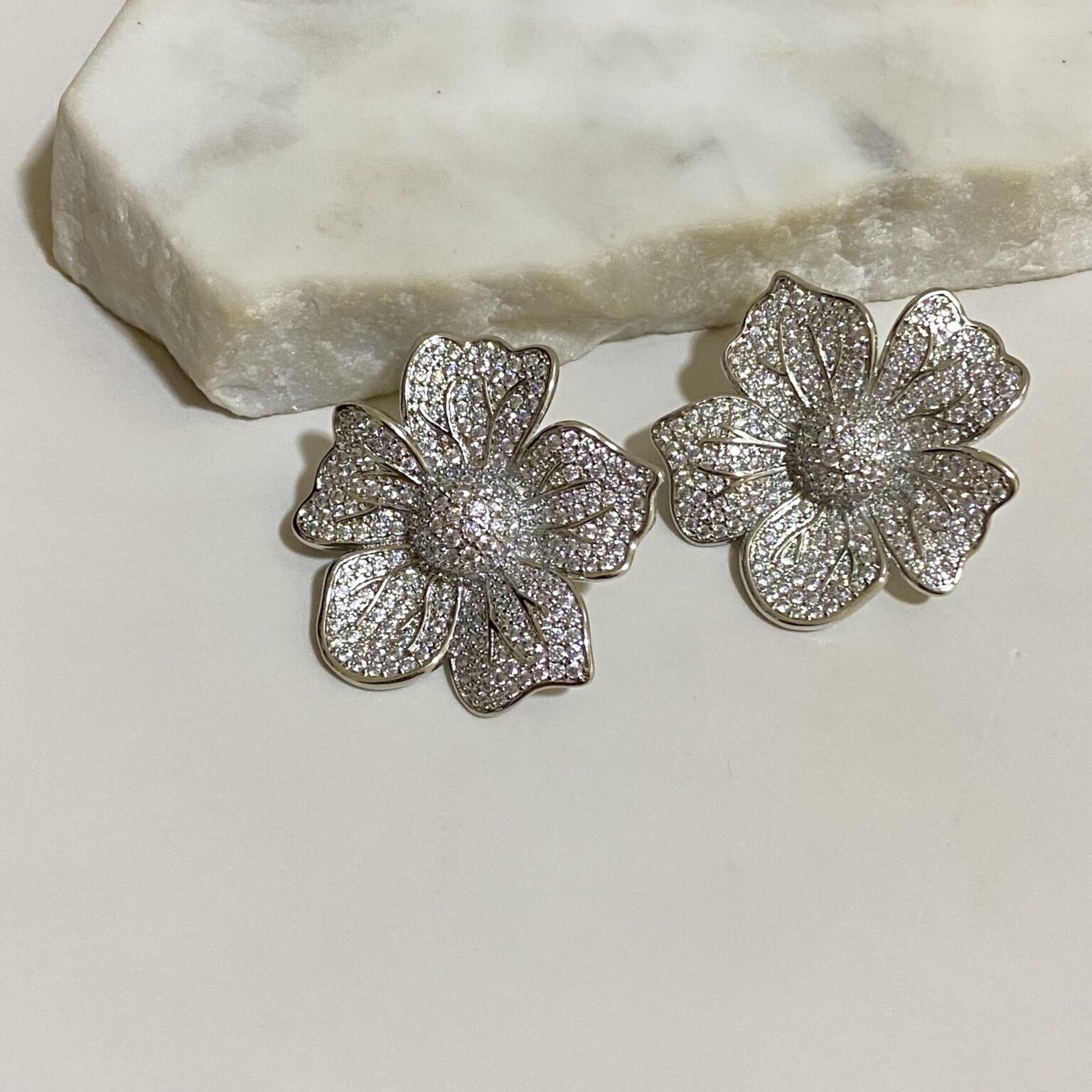 Aro flor extra G Lujo tachonado rb