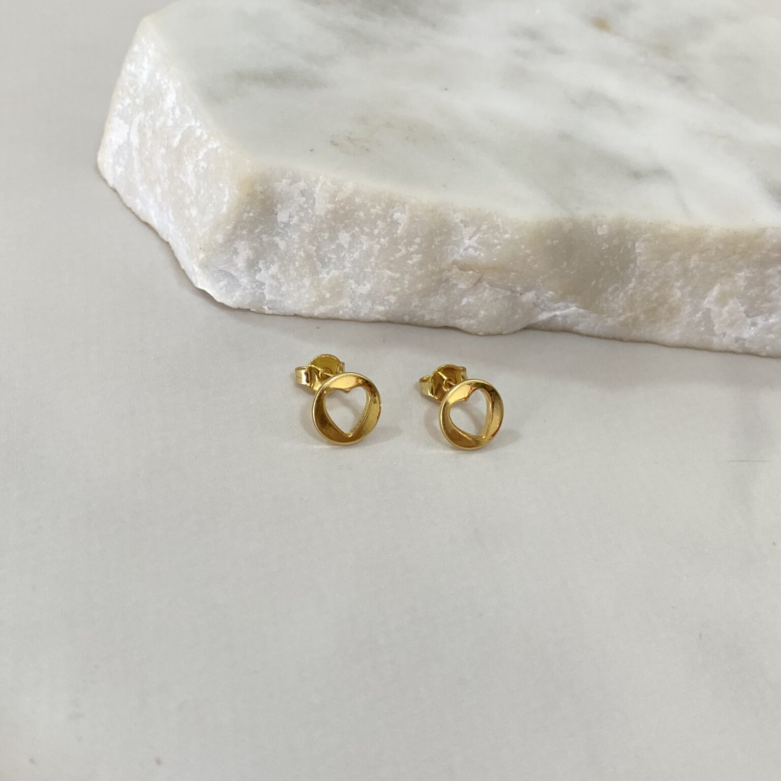 Aro circulo con corazon vazado