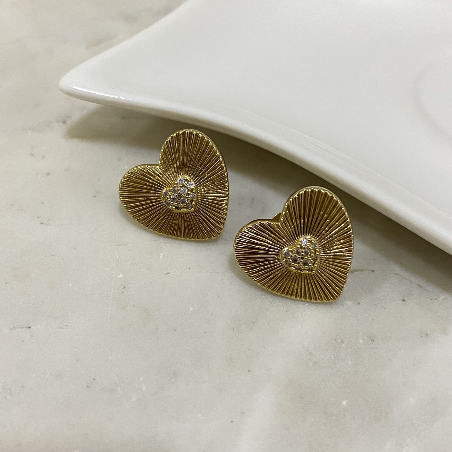 Corazon frizado G con corazoncitos dd