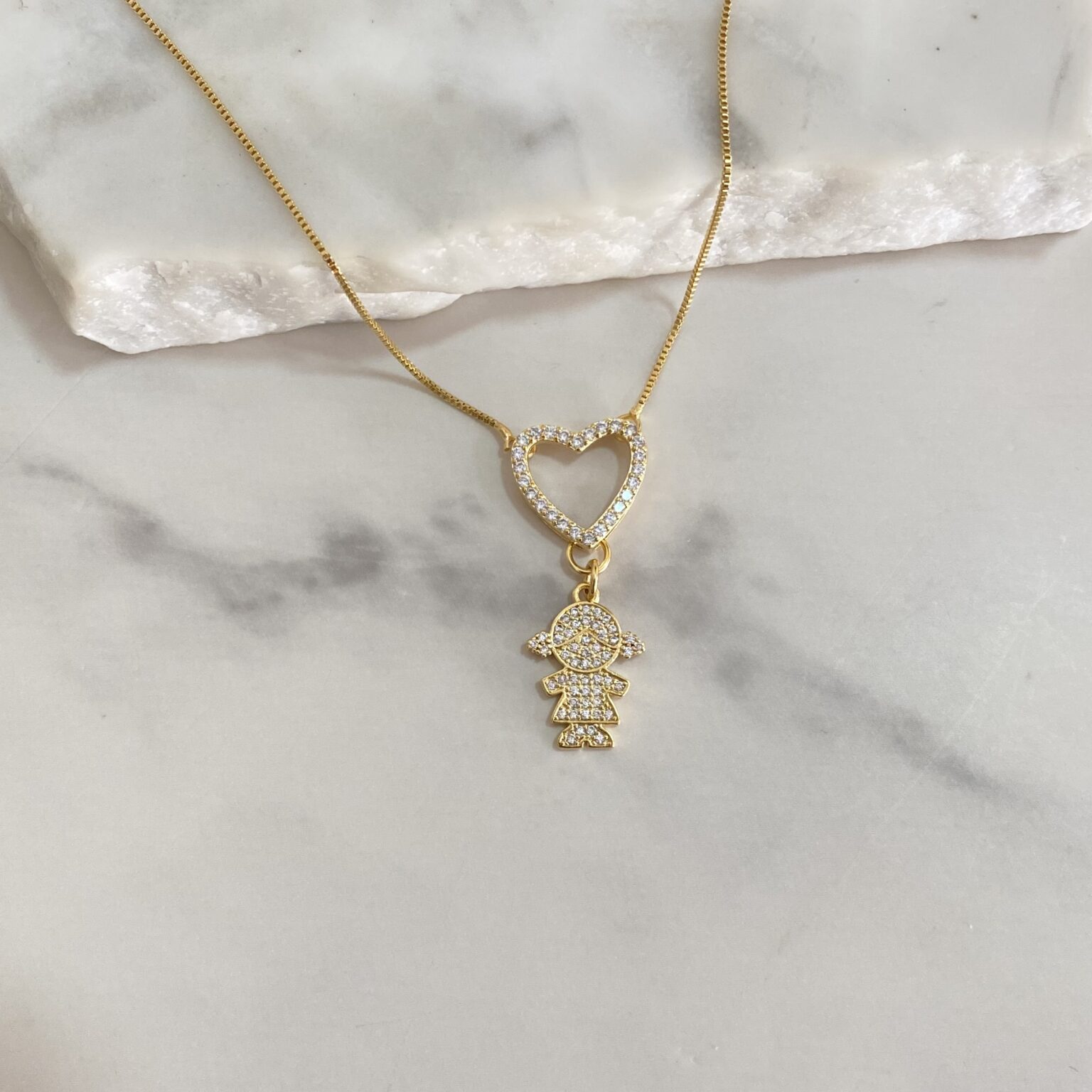 Collar niña corazón tachonado G