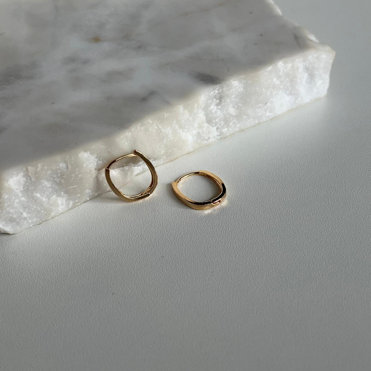 Argollita de click lisa M fina 7985